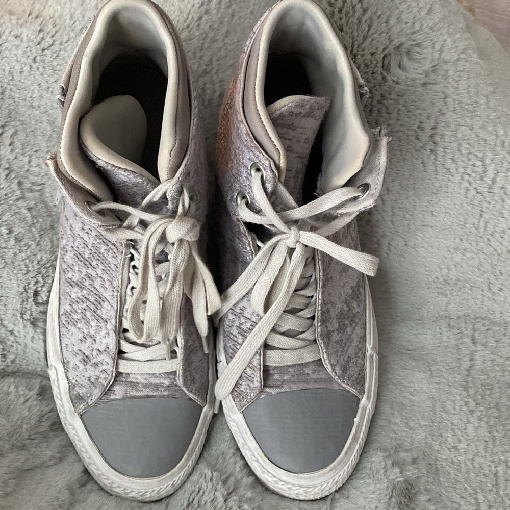 - Converse Chuck Taylor All Star Selene Winter Knit Mid Mouse - Picture 4 of 6